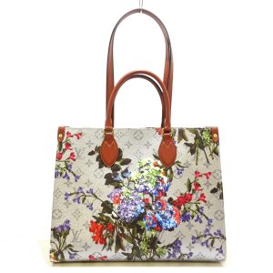新品未使用 ルイヴィトン/トートバッグ/オンザゴーMM/シルバー/キャンバス/型番：M21233の買取実績